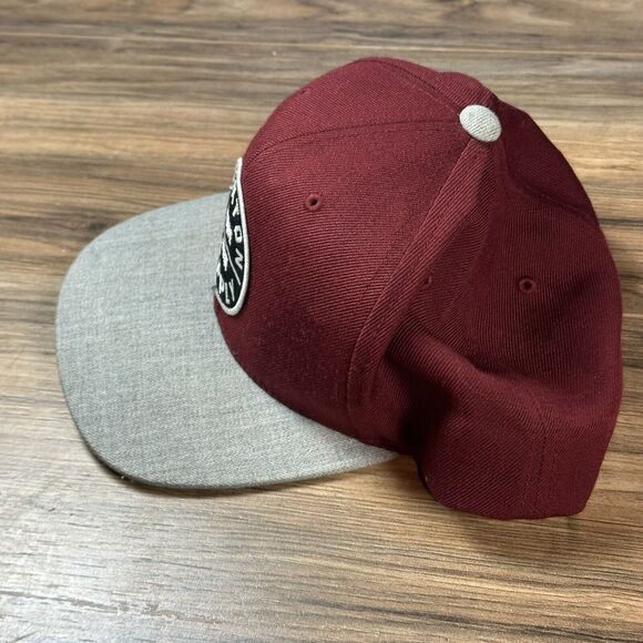 Brixton Supply‎ Trade Mark Hat Cap Snapback Maroon Embroidered Patch Mens Wool - Picture 3 of 8